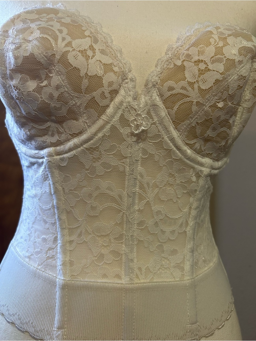 Vintage 90s Fredrick’s of Hollywood white sheer lace corset 34D / medium